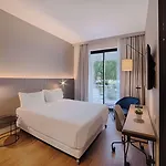 Hotell Nh 4*