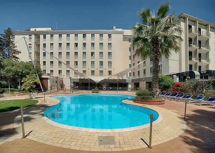 Hotel Nh 4*
